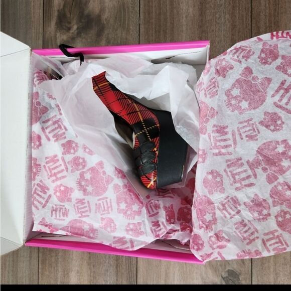 Abbey Dawn Stay in Line Platform Heels..These shoes are 🔥 📛 Dolls Kill - Picture 3 of 8